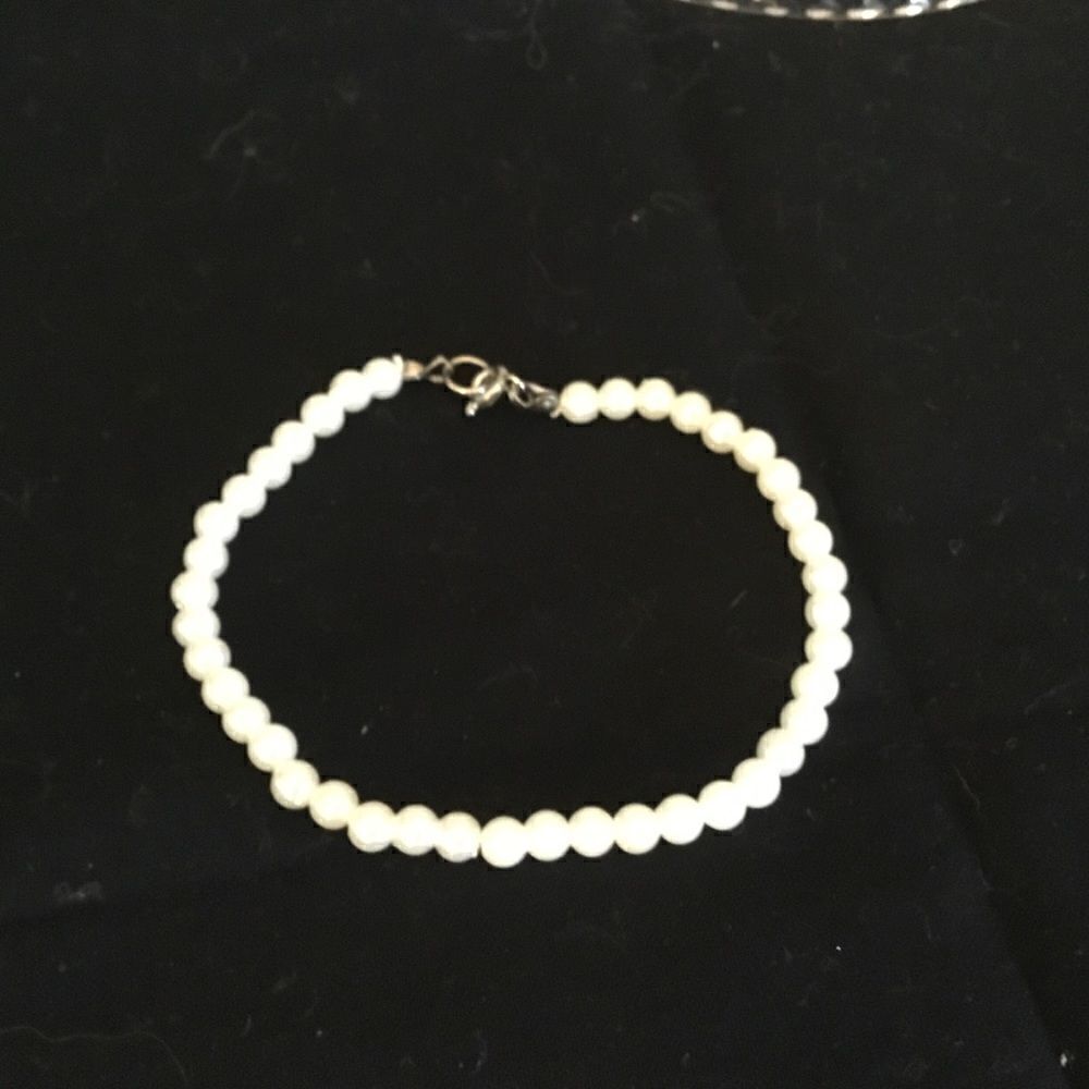 White Faux Pearl Bracelet